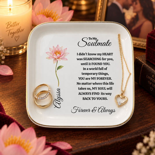 Personalized Soulmate Birth Flower Jewelry Dish – Romantic Gift for Her